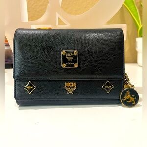 MCM BLACK LEATHER TRIFOLD WALLET